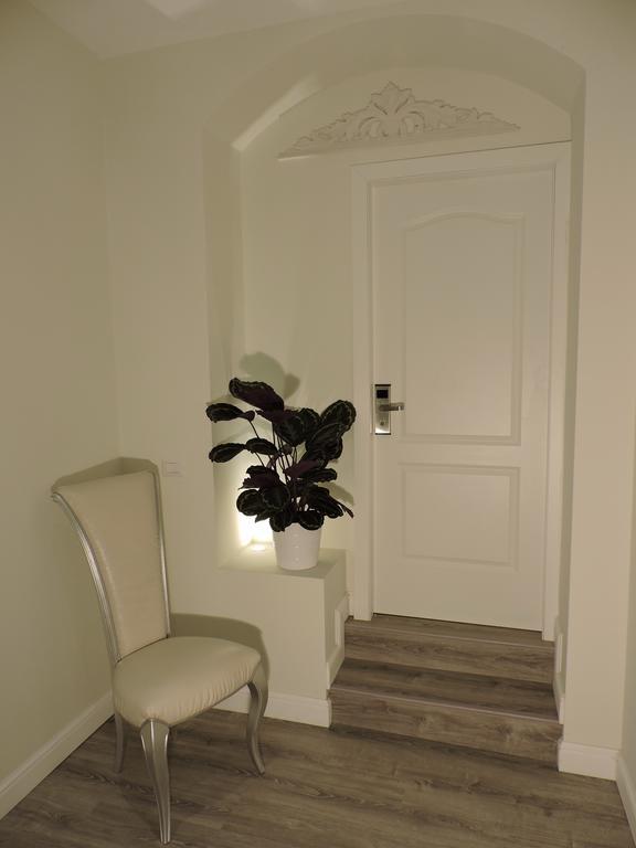 Anfiteatro Suite Rome Bagian luar foto
